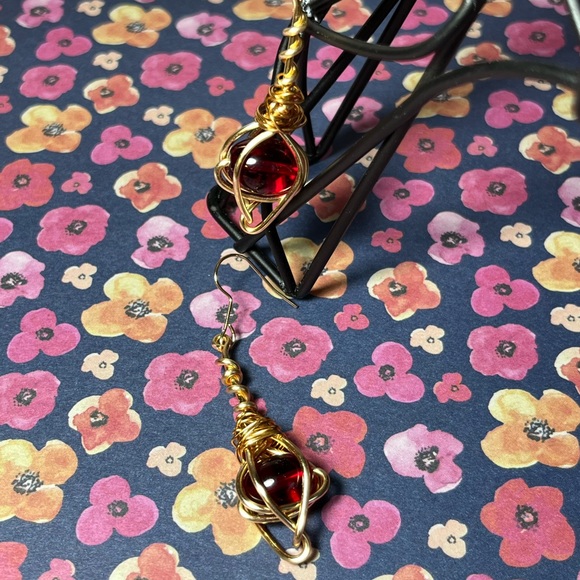 Ruby Glass bead Earrings - Picture 4 of 5